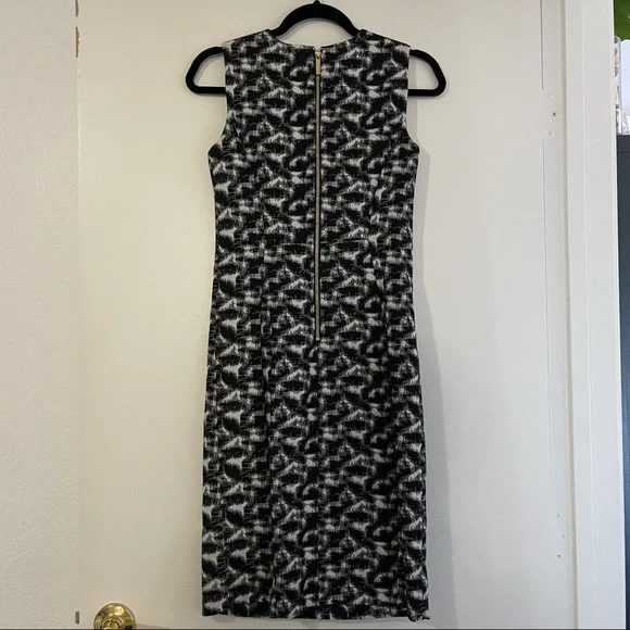Calvin Klein Midi Dress - Black & White Print Design - size 2 - Picture 4 of 6